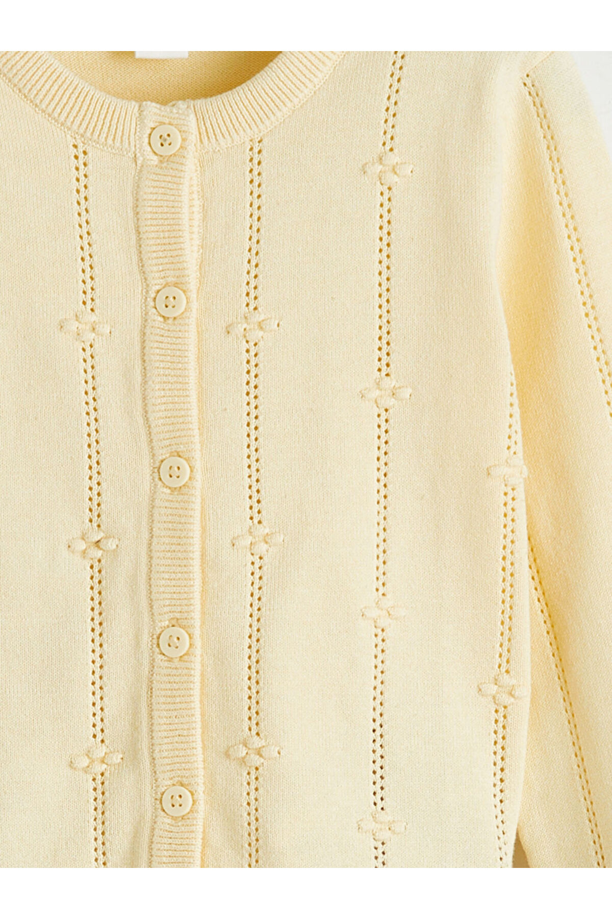 LC Waikiki Sarı Bisiklet Yaka Ajurlu Kız Çocuk Triko Hırka fotoğrafı 4 (önizleme)