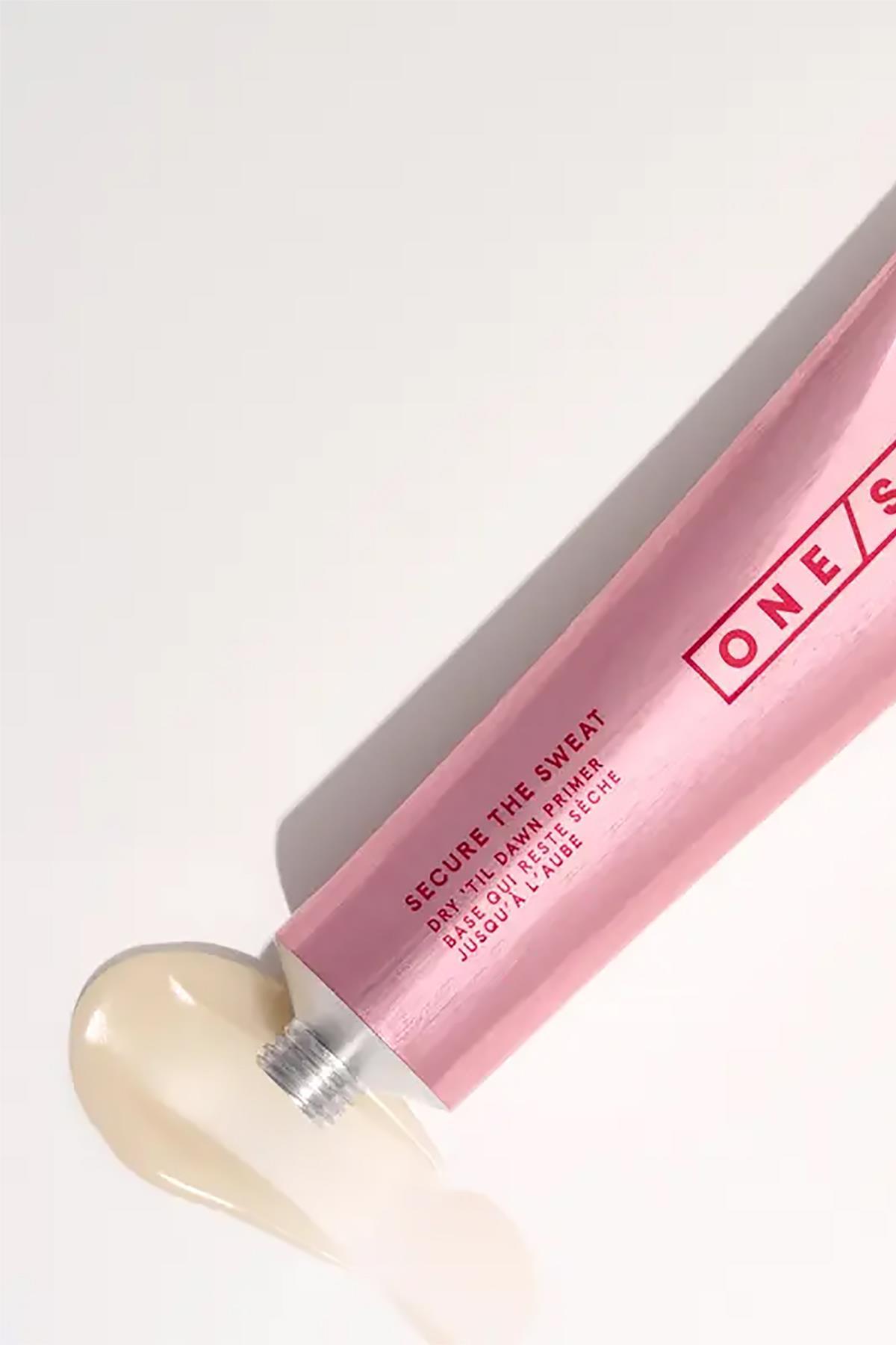 One Size Secure The Sweat Su Geçirmez Matlaştırıcı Makyaj Bazı 10ML — سفید 810041816832 — تصویر 2 از 8