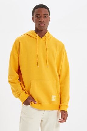Sarı Erkek Basic Kapüşonlu Oversize Etiketli İçi Yumuşak Tüylü Pamuklu Sweatshirt TMNAW21SW2005