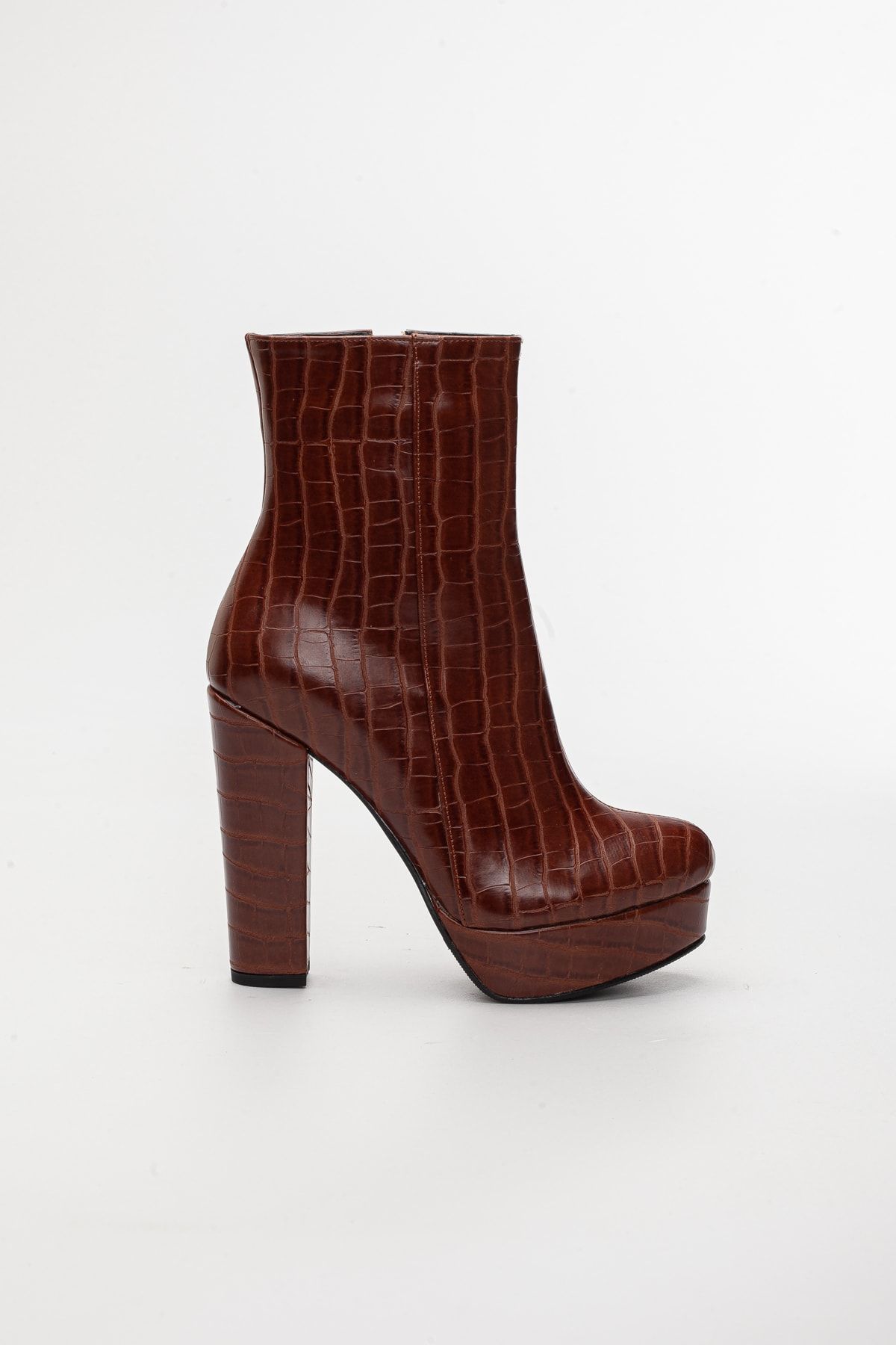 LİLLA-Lilla Shoes Damen-Plateaustiefel mit dickem Absatz in Hellbraun 3
