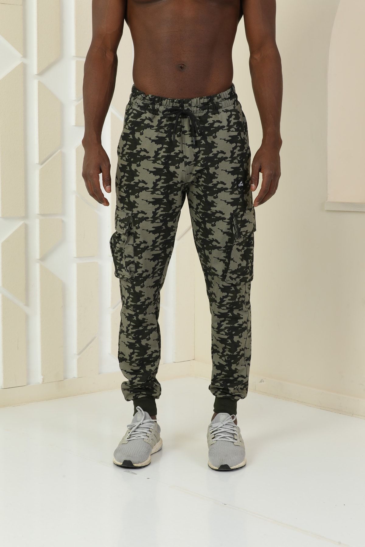 Green outlet camo sweatpants