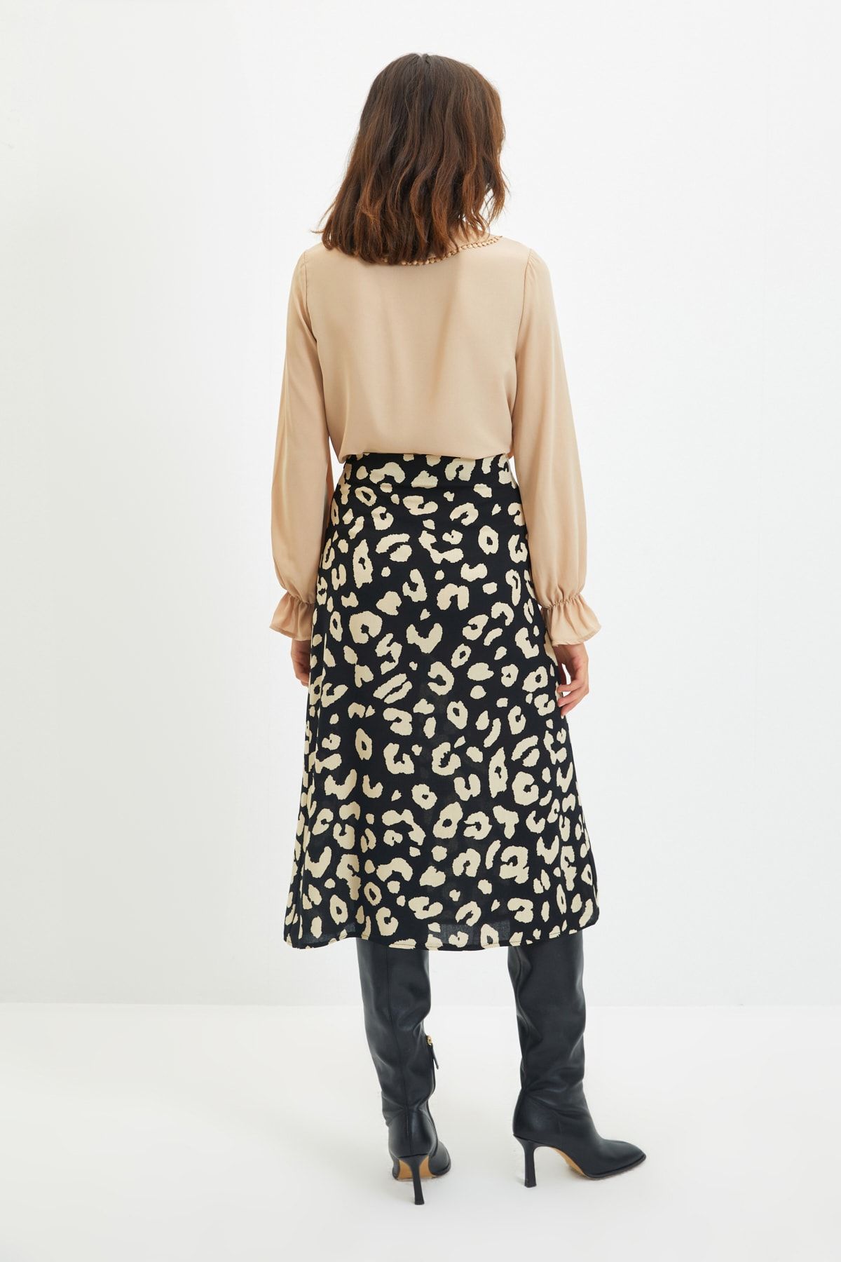 Trendyol Collection-Czarna tkana spódnica midi z rozcięciem i szczegółową tkaniną wiskozową w zwierzęcy wzór TWOAW22ET0447 5