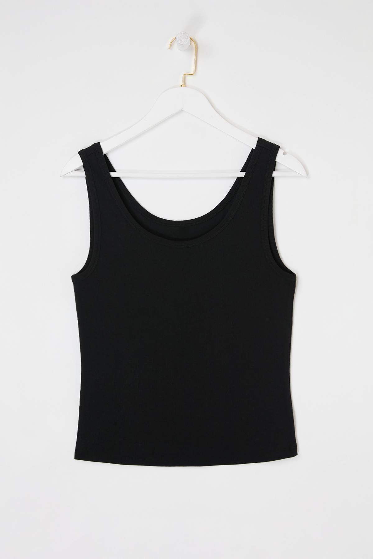 trendyol-curve-womens-plus-size-athlete