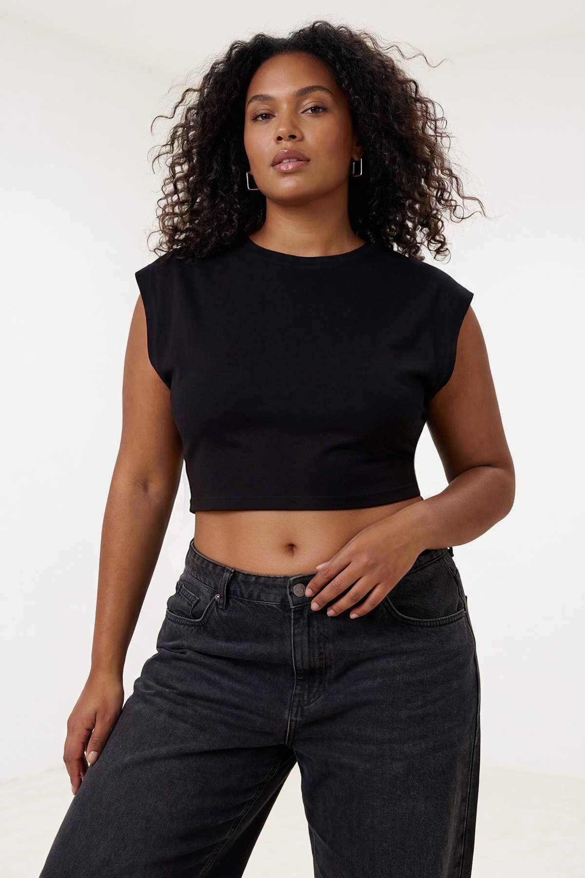 Trendyolmilla Curve Siyah Viskon Ribana Süper Crop Basic Örme Büyük Beden Bluz TBBSS26AF00066