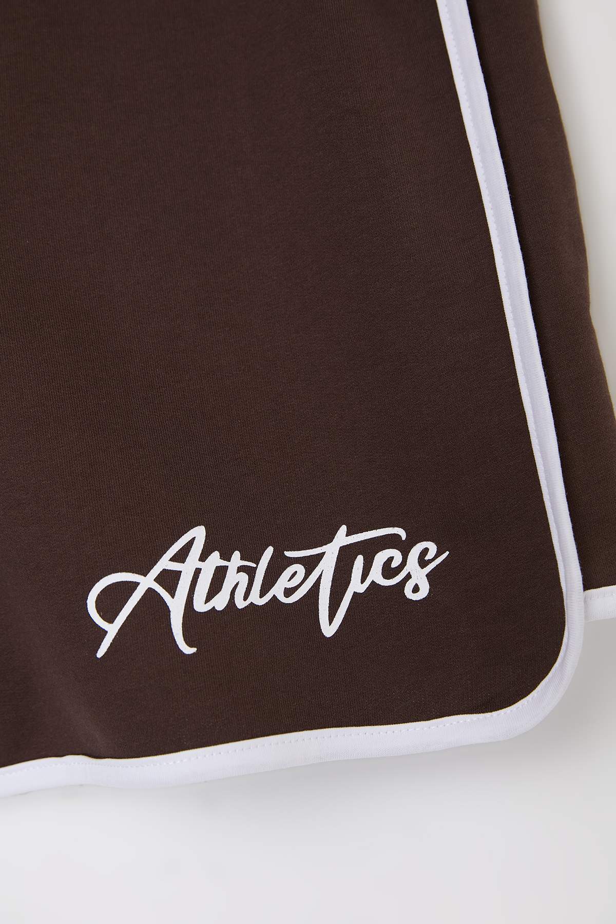 Trendyolmilla  Kahverengi Slogan Baskılı Biye Detaylı Örme Büyük Beden Şort & Bermuda TBBSS24AP00028 - Görsel 2