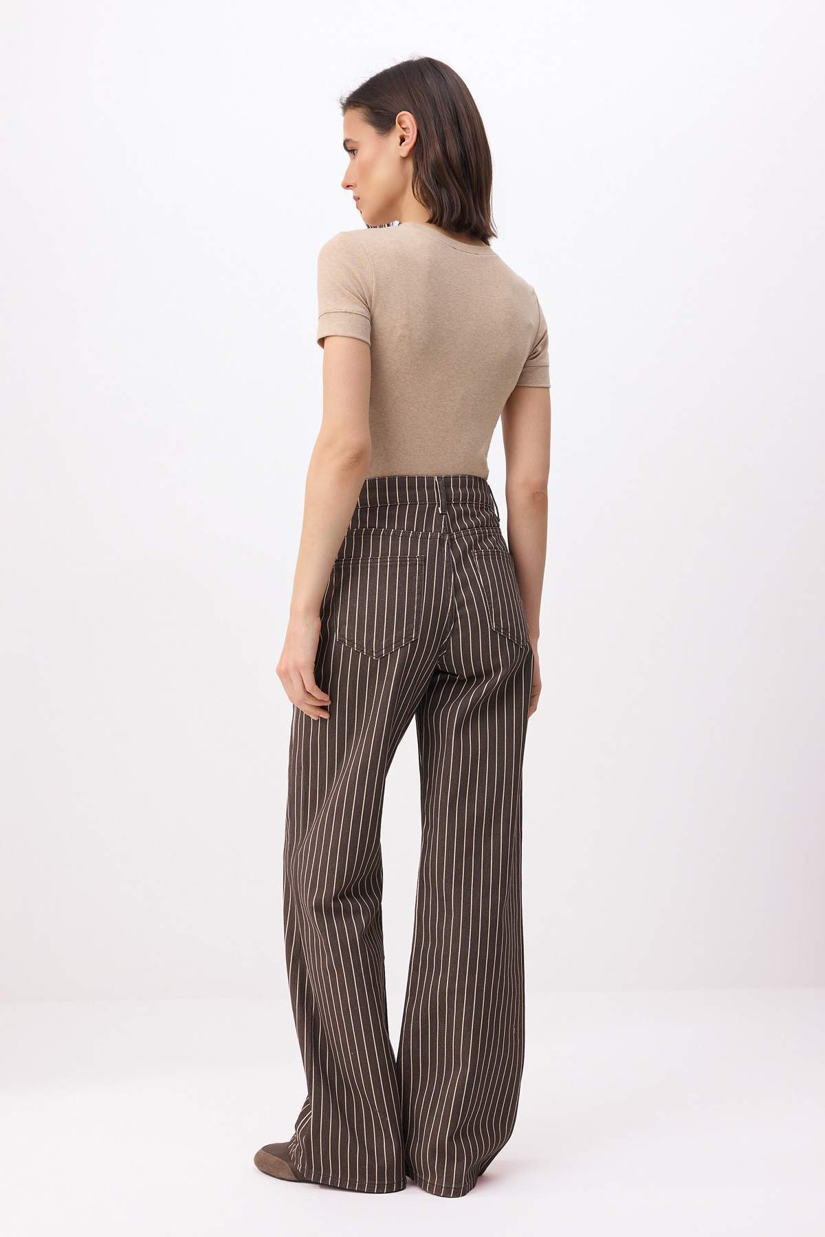 Trendyolmilla  Kahverengi Çizgili Yüksek Bel %100 Pamuk Wide Leg Jeans TWOSS26JE00305 - Görsel 4