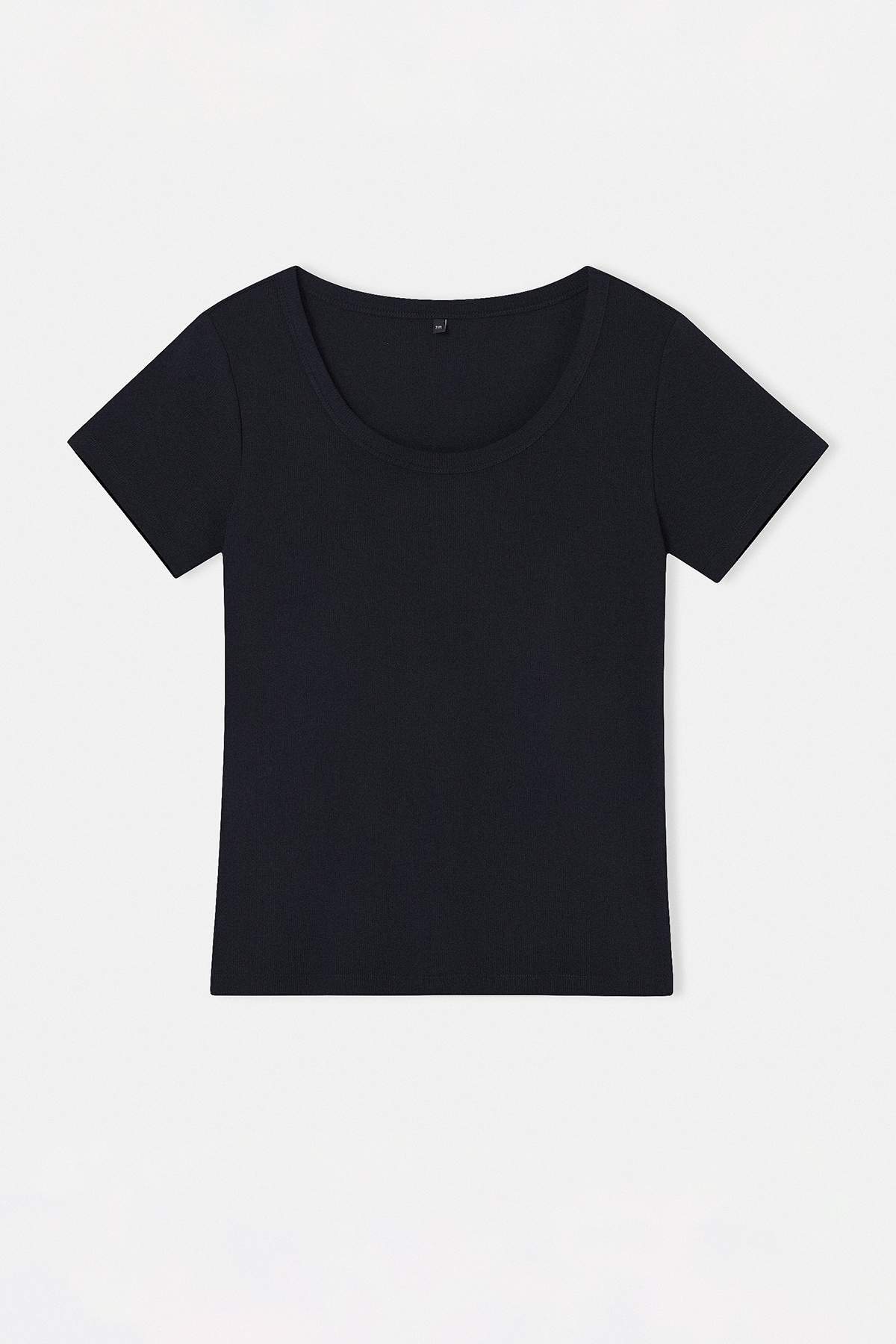 trendyol-curve-womens-flat-short-fitted-plus