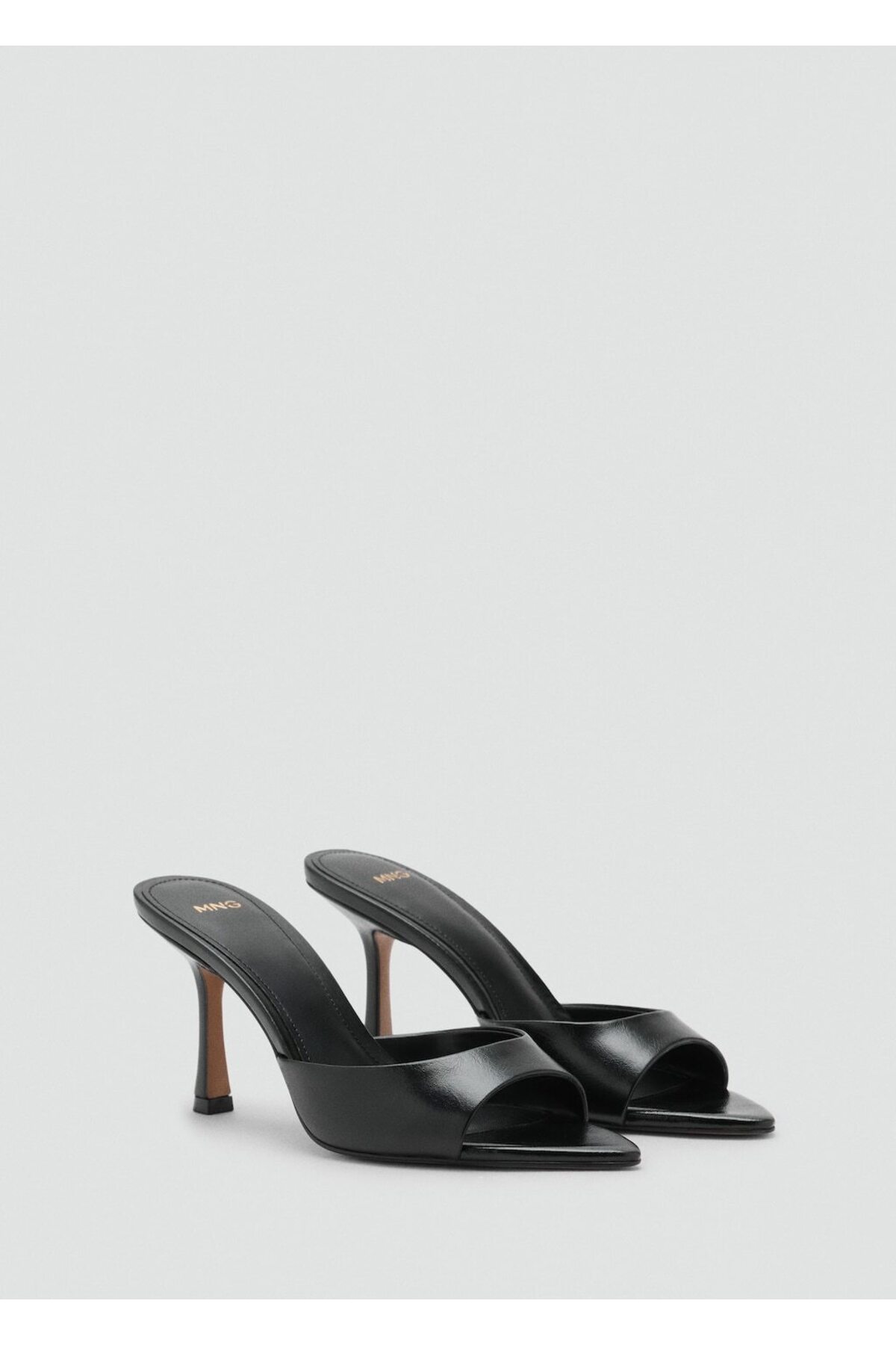 MANGO  Sivri burunlu topuklu sandalet