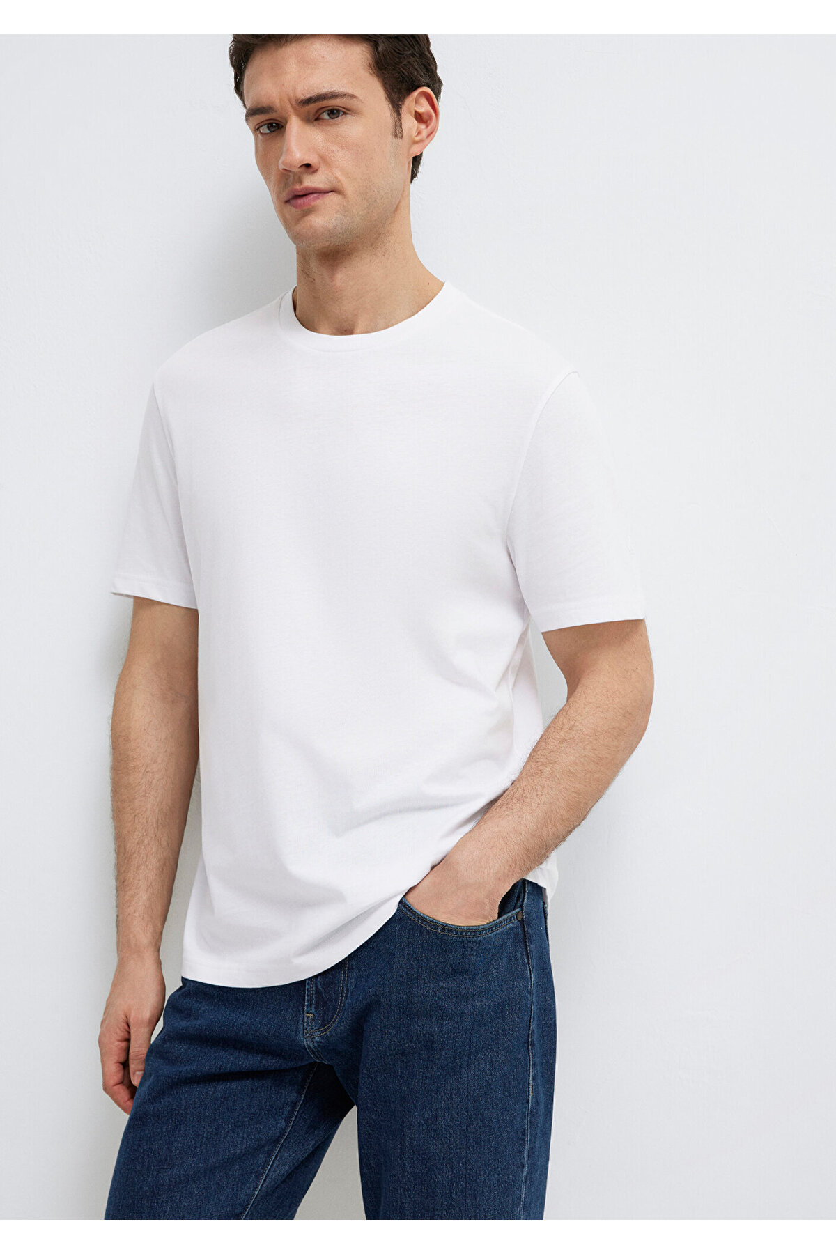 Mavi  Beyaz Basic Tişört Regular Fit / Normal Kesim 0613477-620