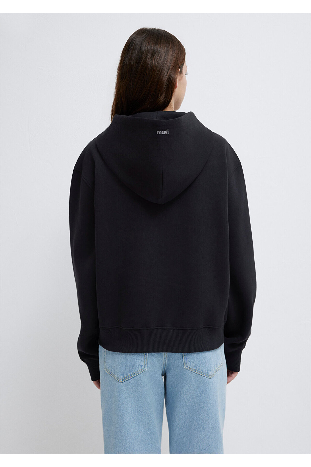 Mavi  Logo Nakış Detaylı Kapüşonlu Siyah Sweatshirt 1S10532-900 - Görsel 6