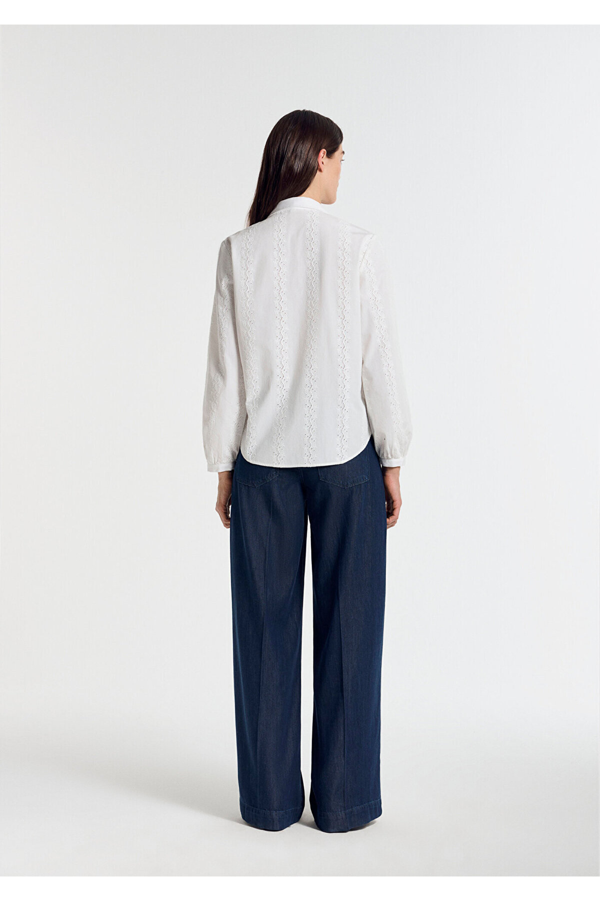 Mavi  Nakış Detaylı Beyaz Gömlek Regular Fit / Normal Kesim 1211380-70057 - Görsel 6