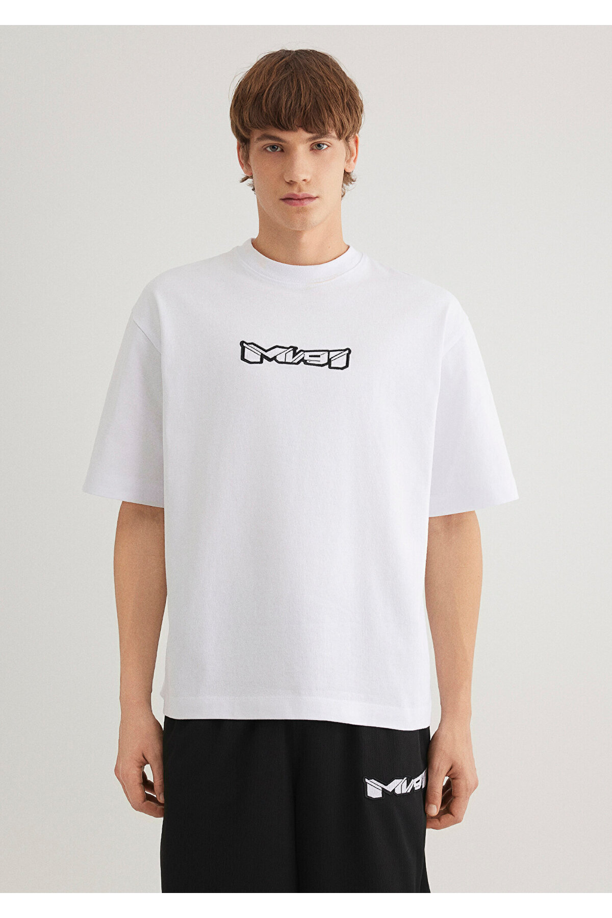 Mavi  MV91 Nakış Detaylı Beyaz Tişört Boxy Fit 0612576-620 - Görsel 3