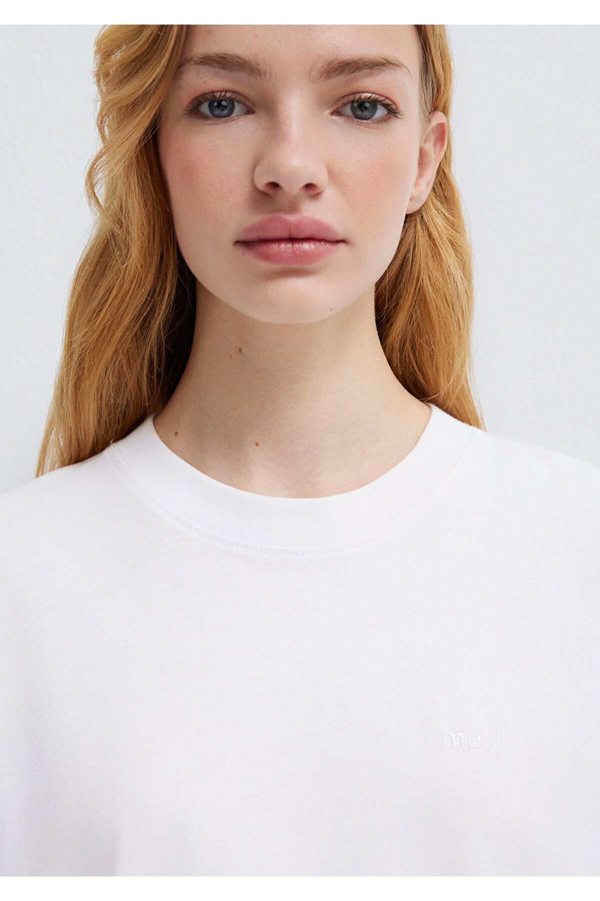 Mavi  M Logo Baskılı Beyaz Tişört Loose Fit / Bol Rahat Kesim 1613225-620 - Görsel 7
