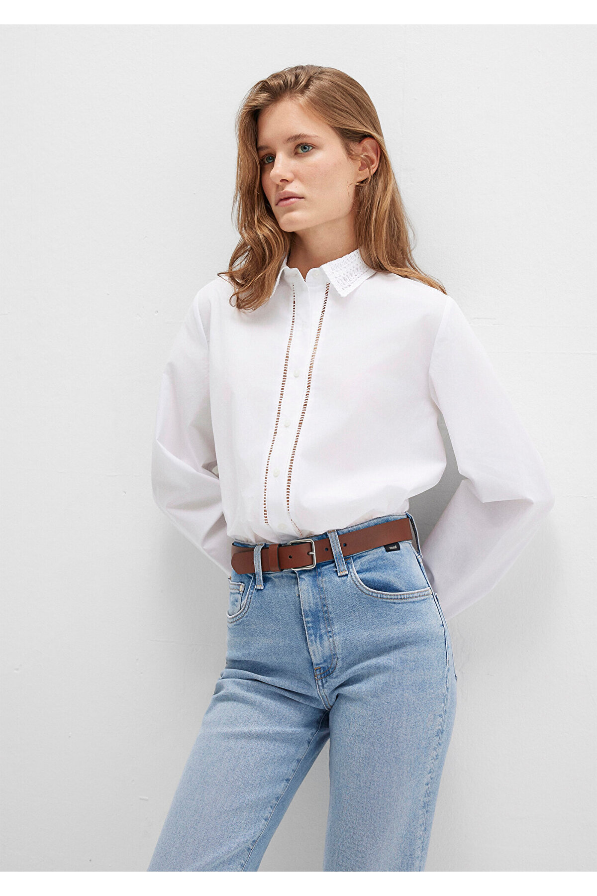 Mavi  Nakışlı Şerit Detaylı Beyaz Gömlek Regular Fit / Normal Kesim 1211174-70057 - Görsel 3