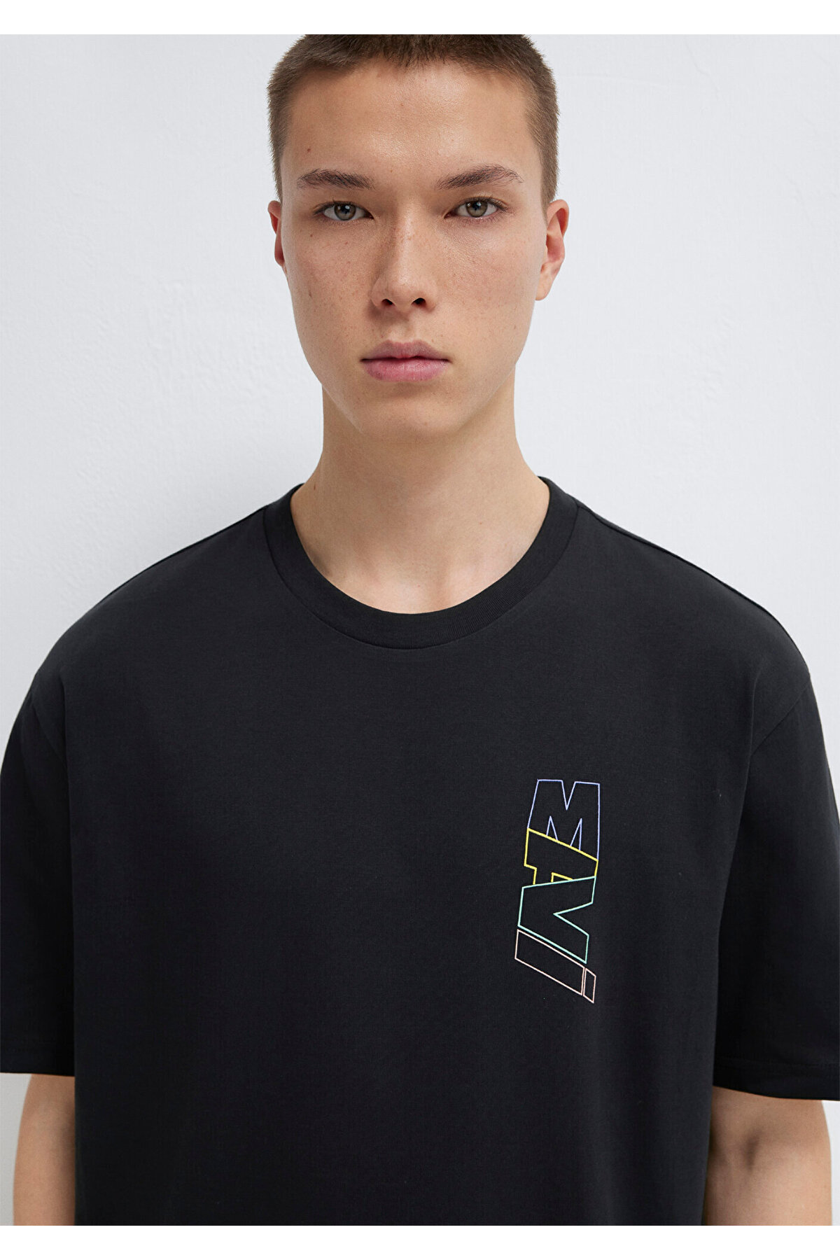 Mavi  Logo Sırt Baskılı Siyah Tişört Loose Fit / Bol Rahat Kesim 0612350-900 - Görsel 6