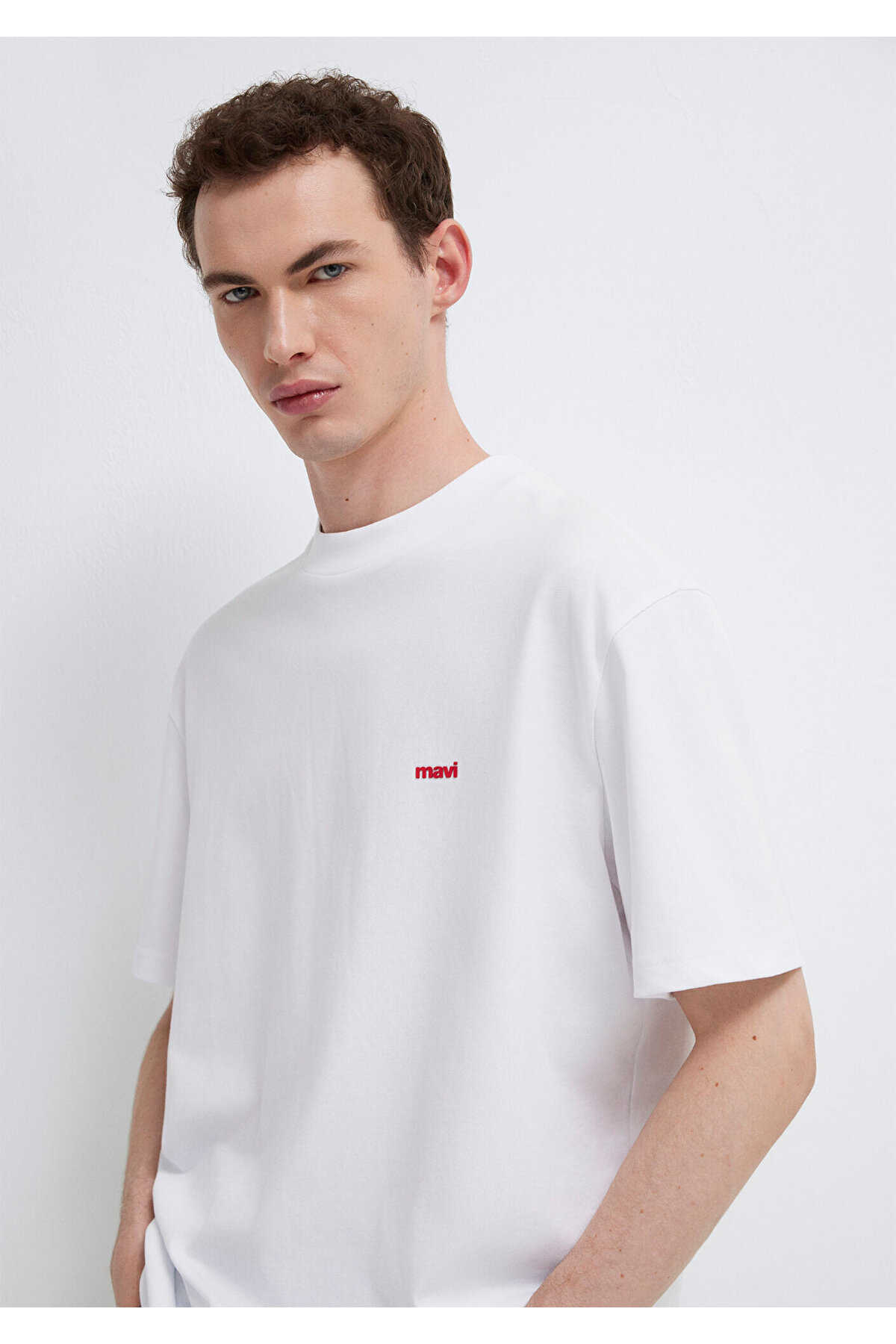 Mavi  Logo Baskılı Beyaz Basic Tişört Loose Fit / Bol Rahat Kesim 0612216-620 - Görsel 2