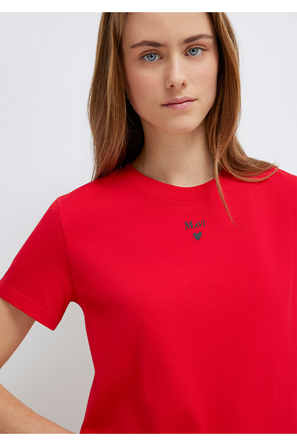 Mavi  Logo Baskılı Kırmızı Tişört Semi Slim Fit / Yarı Dar Kesim 1601185-82054 - Görsel 2