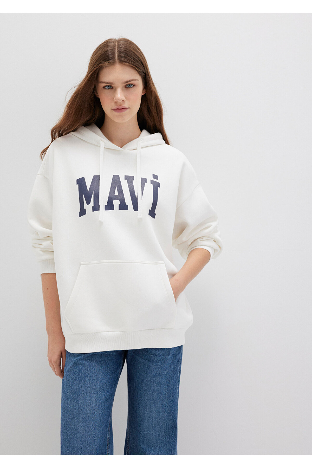 Mavi  Logo Baskılı Kapüşonlu Beyaz Sweatshirt 1600361-81964