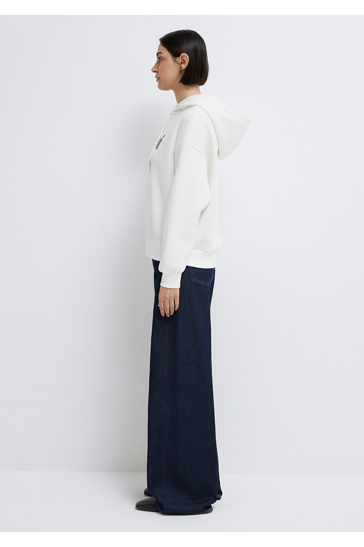 Mavi  Logo Baskılı Kapüşonlu Ekru Sweatshirt 168334-81964 - Görsel 4