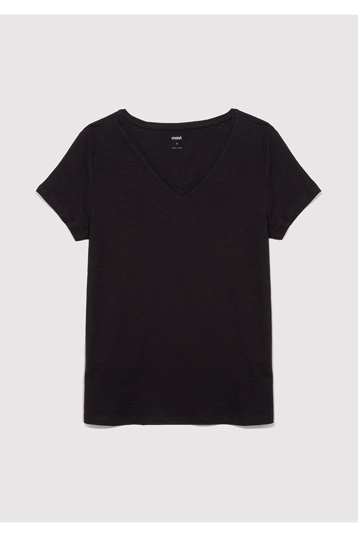 Mavi  2li Siyah Beyaz Kadın V Yaka Basic Tişört Slim Fit / Dar Kesim 1611371-900 - Görsel 5