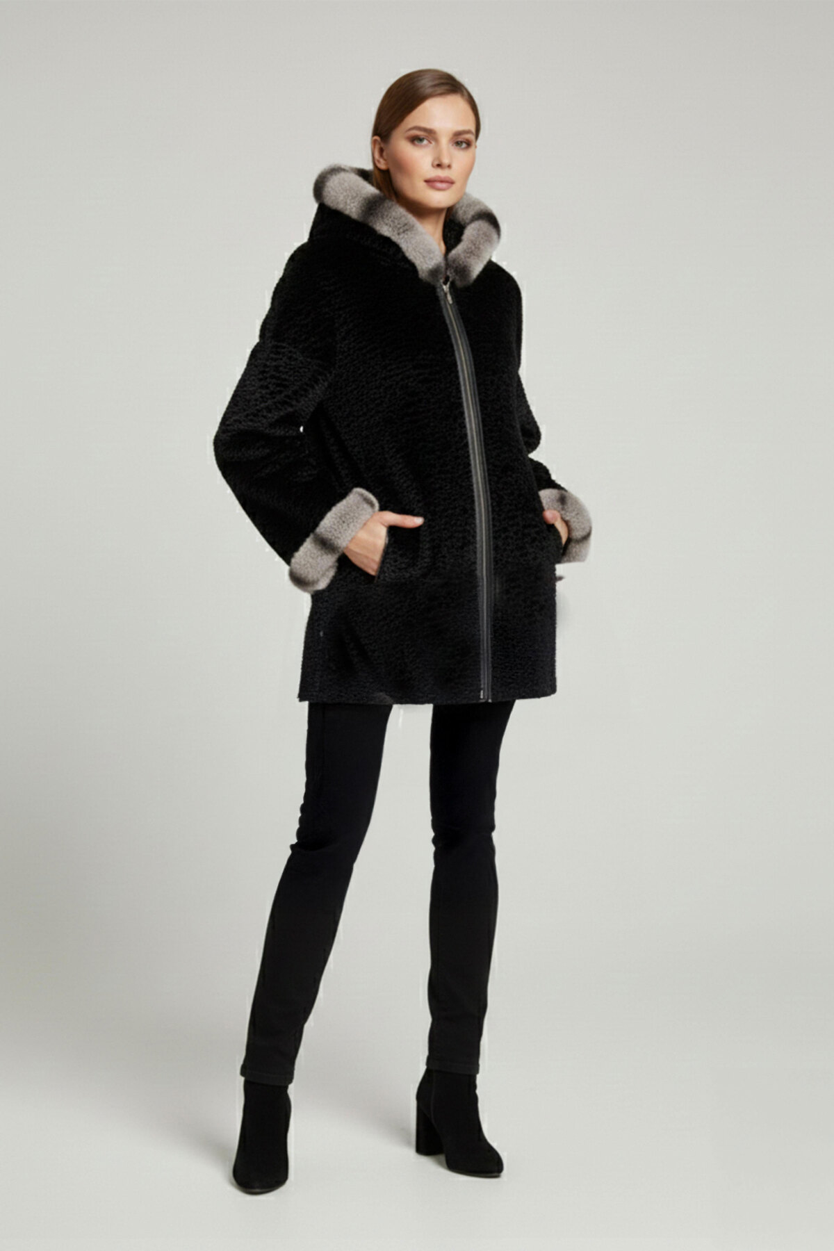 Deriderim  Siyah Perla Geniş Kesim Içi Kumaş Çift Taraflı Kapüşon Ve Kol Ağzı Kürklü Kadın Hakiki Deri Kaban - Görsel 3