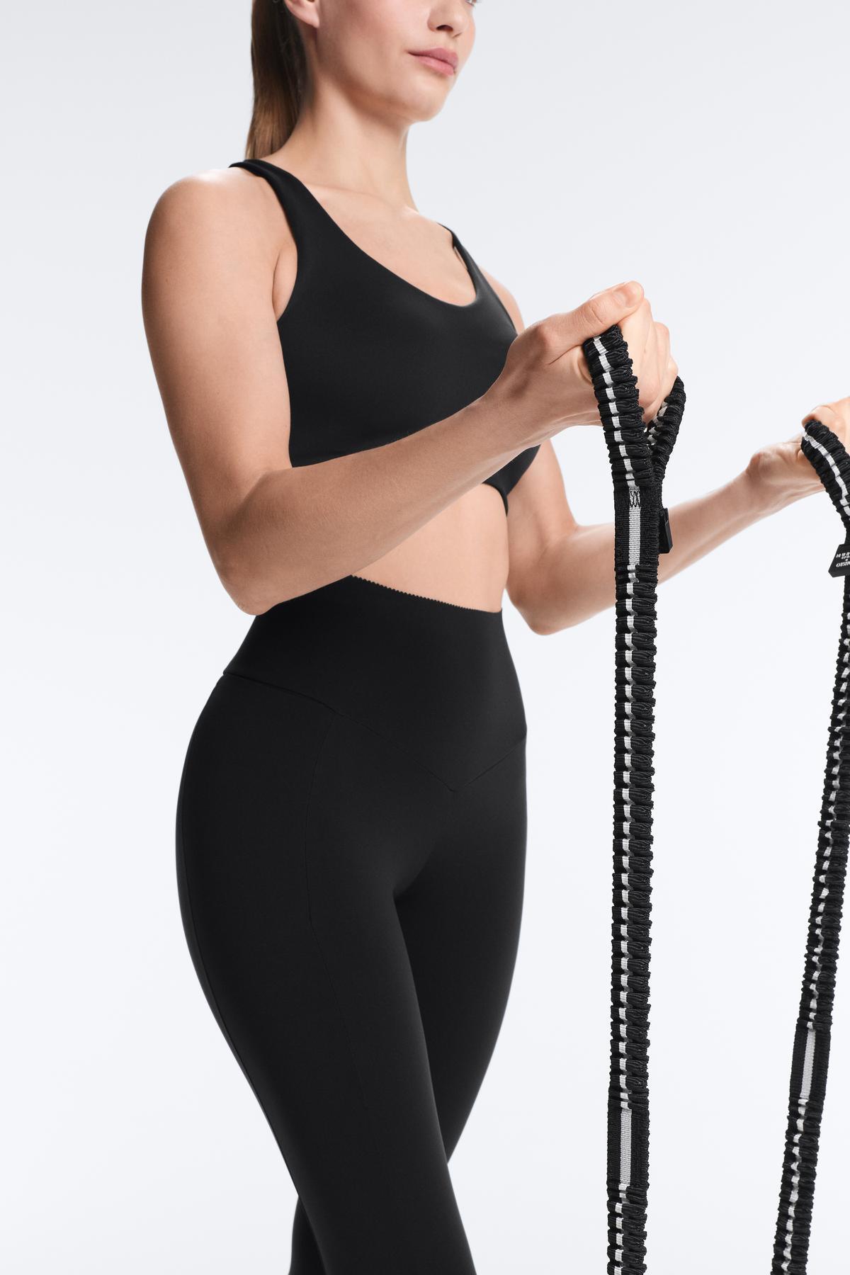 Oysho  Compressive pocket high rise 65 cm bilek hizasında tayt - Görsel 9