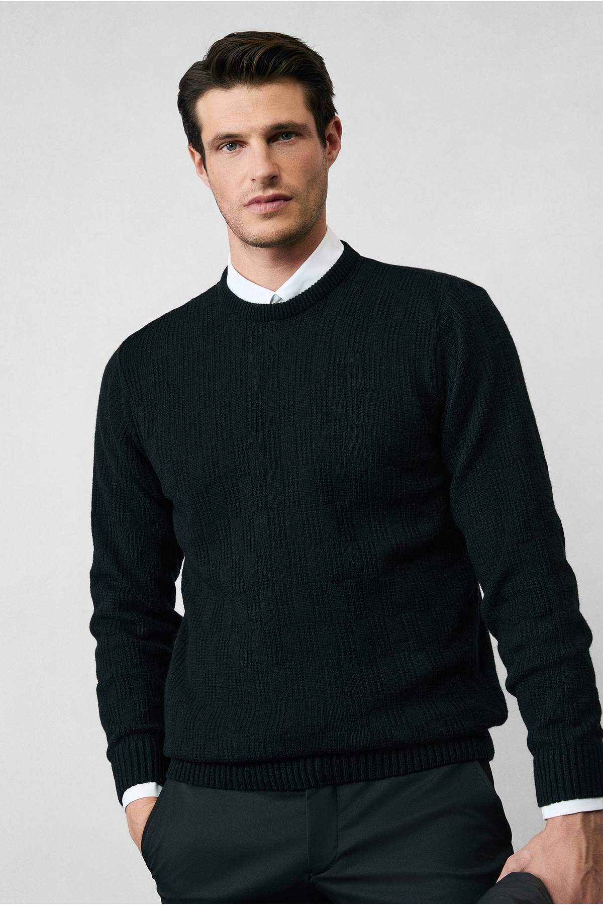 Kiğılı  Bisiklet Yaka Regular Fit Yünlü Desenli Triko Kazak - Görsel 3