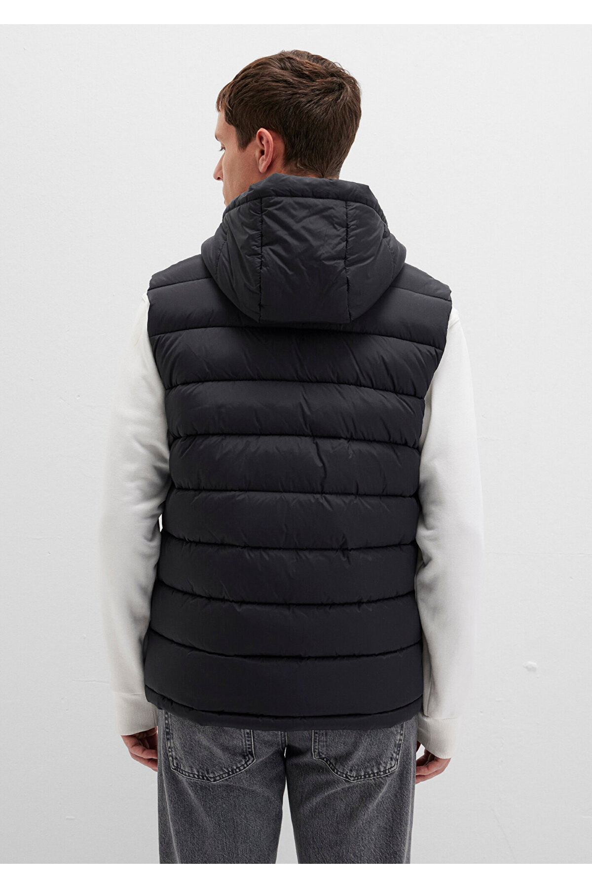 Mavi  Kapüşonlu Siyah Şişme Yelek Regular Fit / Normal Kesim 0110604-71379 - Görsel 5