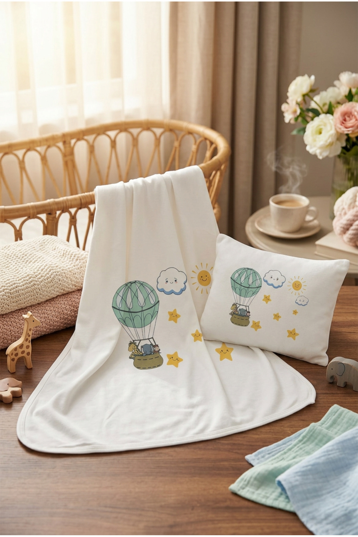 bebeqon 11 Parça Sevimli Balon ve Yıldız Baskılı Yenidoğan Hastane Çıkışı Seti %100 Pamuk Beyaz fotoğrafı 6 (önizleme)