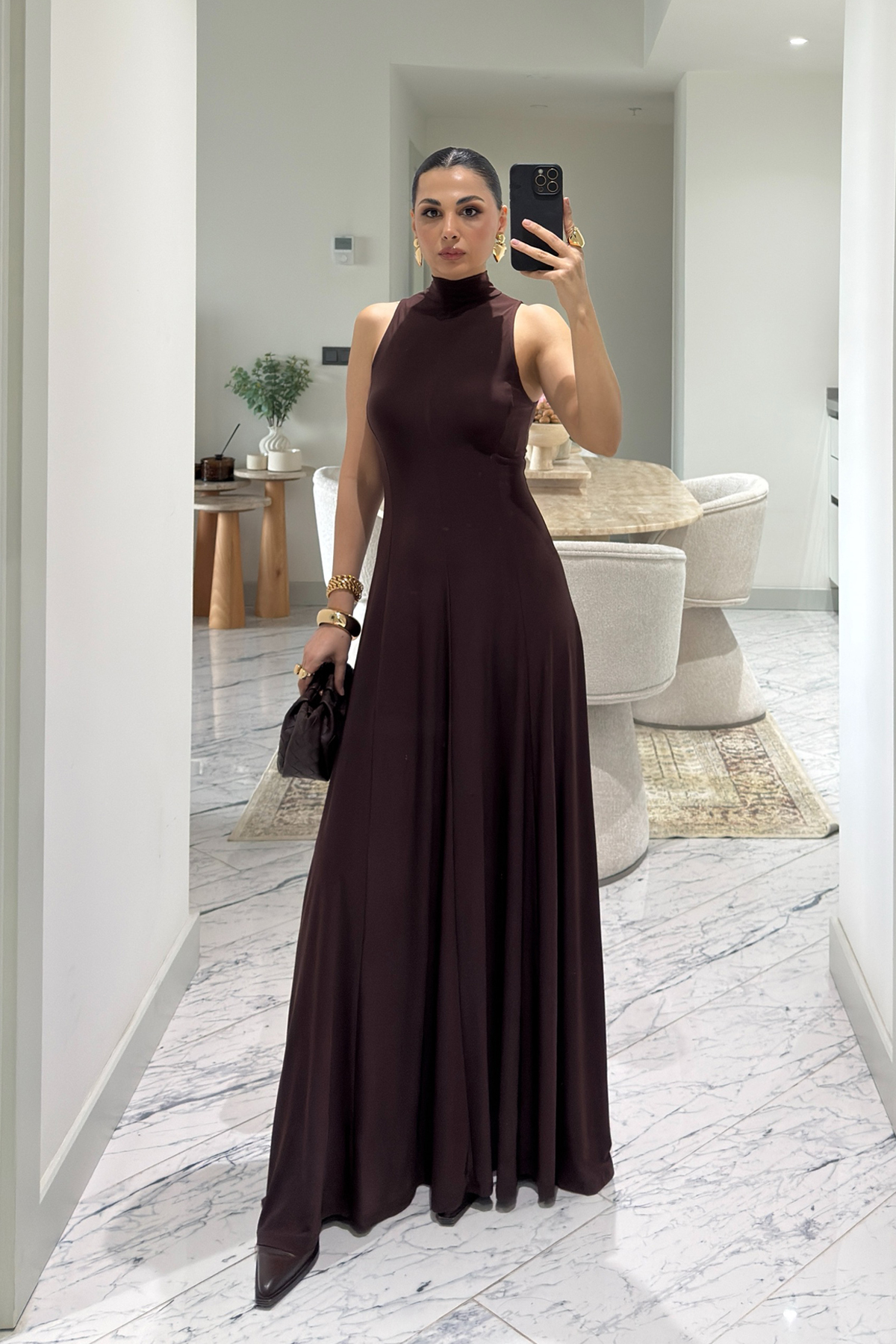 Seda Yalçın Atelier  Acı Kahverengi Balıkçı Yaka Maxi Boy Dökümlü Şık Kadın Elbise