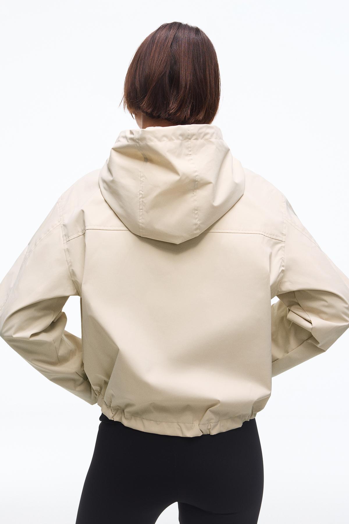 Bershka  Su geçirmez teknik ceket - Görsel 2