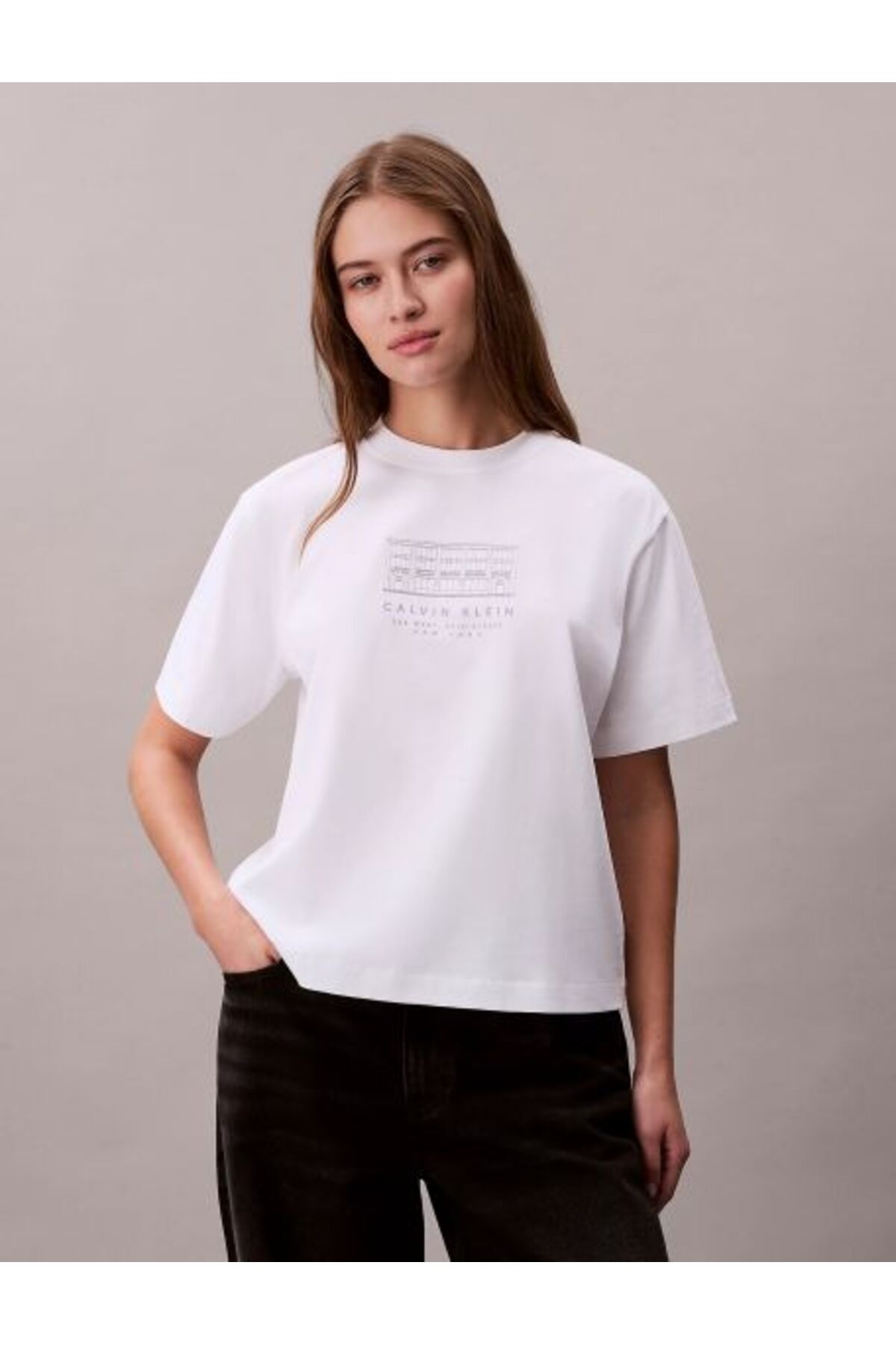 تیشرتزنانهCalvin Kleinسفید تیشرتزنانهCalvin Kleinسفید