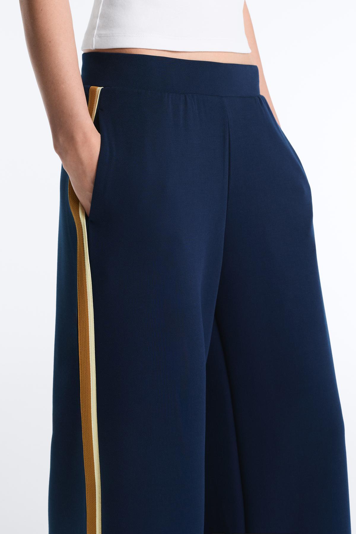 Oysho  Yan şeritli twill düz paça pantolon - Görsel 4