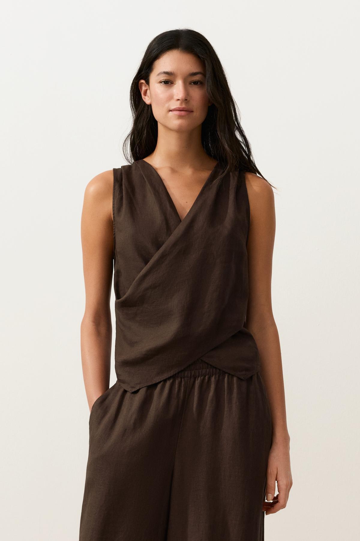 Oysho  %100 keten kruvaze Top