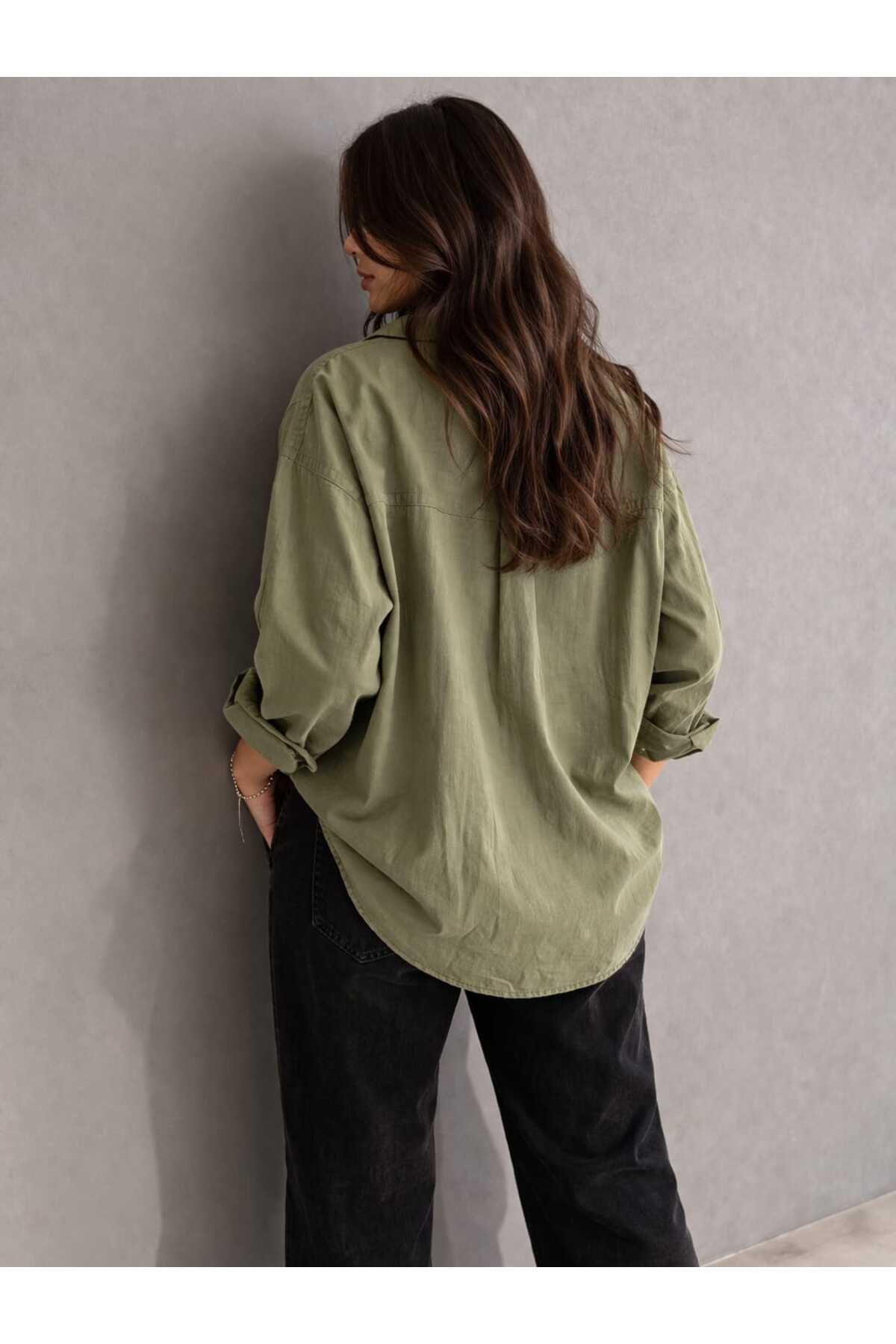 blackbonds  Kadın Oversize Haki Pamuklu Rahat Keten Gömlek – Yaz Koleksiyonu - Görsel 4