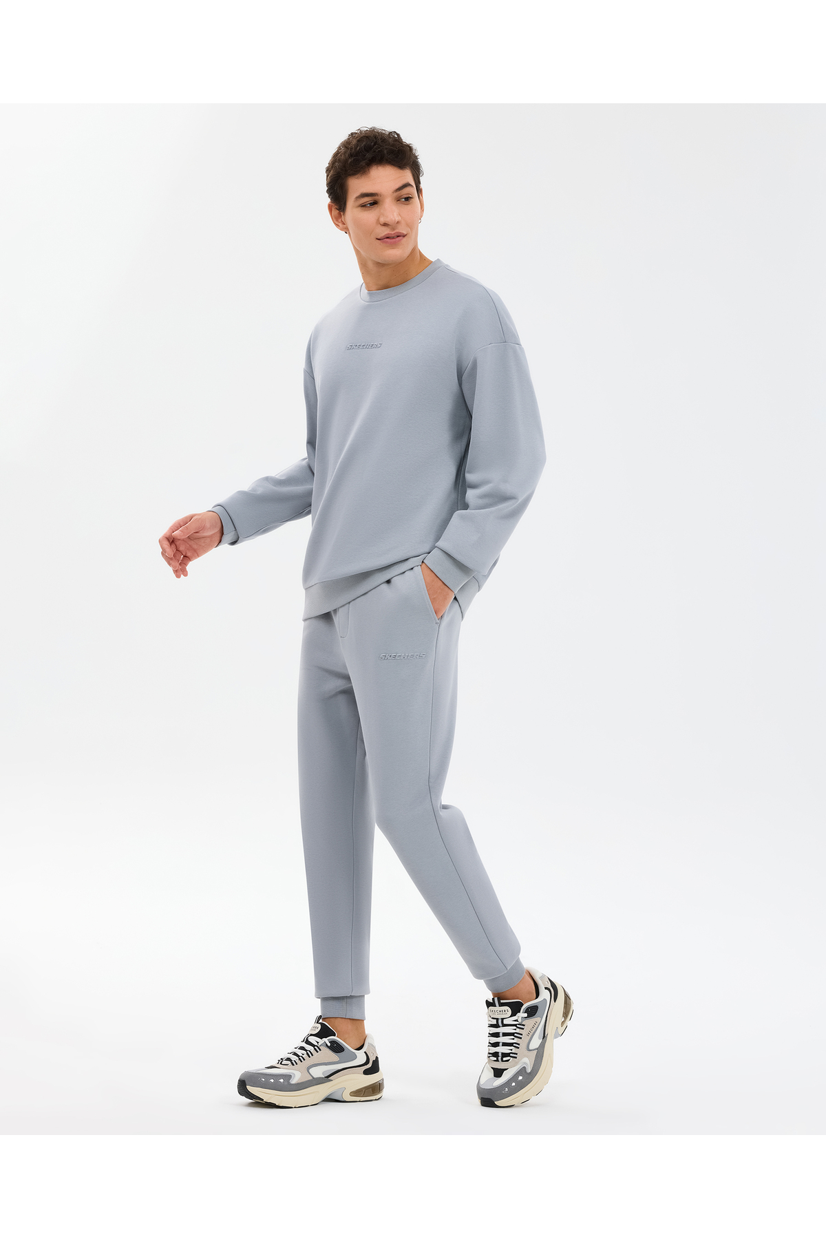 SKECHERS M Essential Crewneck Sweatshirt Erkek Gri Sweatshirt S2610015-4256 görsel 4