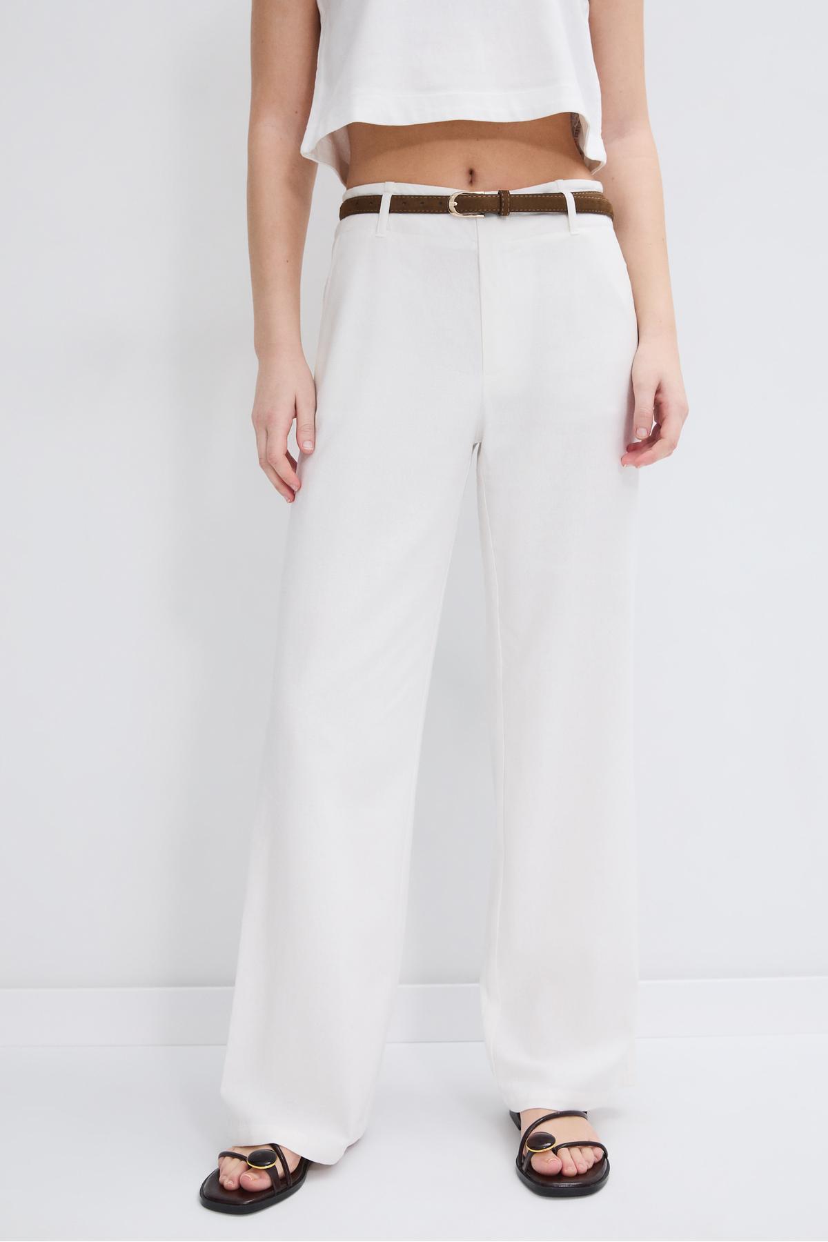 Stradivarius  Kemerli, keten görünümlü düz paça pantolon - Görsel 3