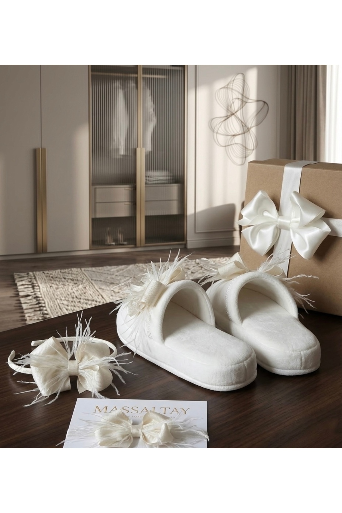 Massaltay Anne Bebek Lohusa Terlik Taç Bandana Seti Tüylü Fiyonklu Doğum Hastane Seti Şık Rahat fotoğrafı 2 (önizleme)