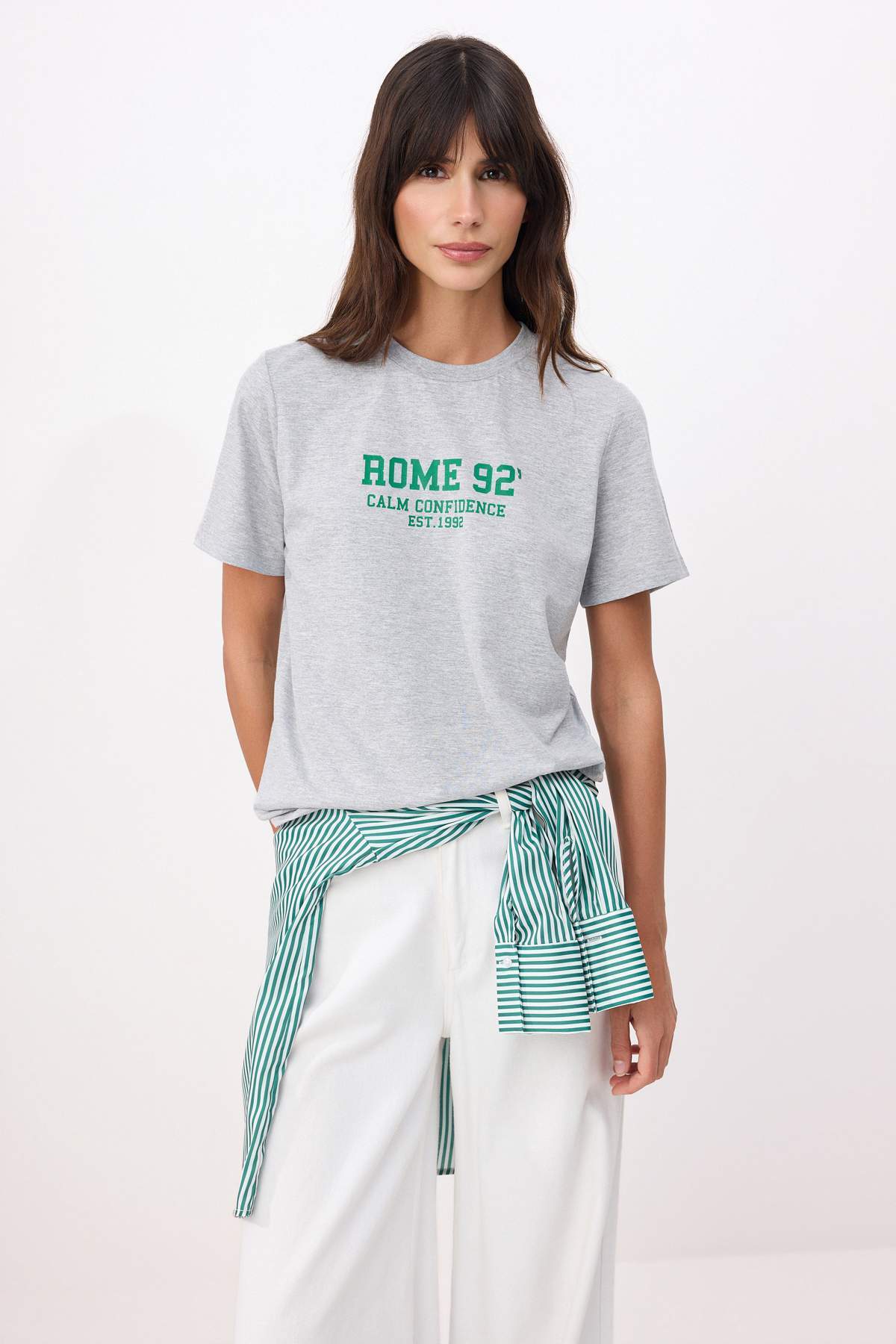 Trendyolmilla  Gri Melanj Slogan Regular/Normal Kalıp Kısa Kollu Pamuklu Örme T-Shirt TWOSS26TS00161 - Görsel 2