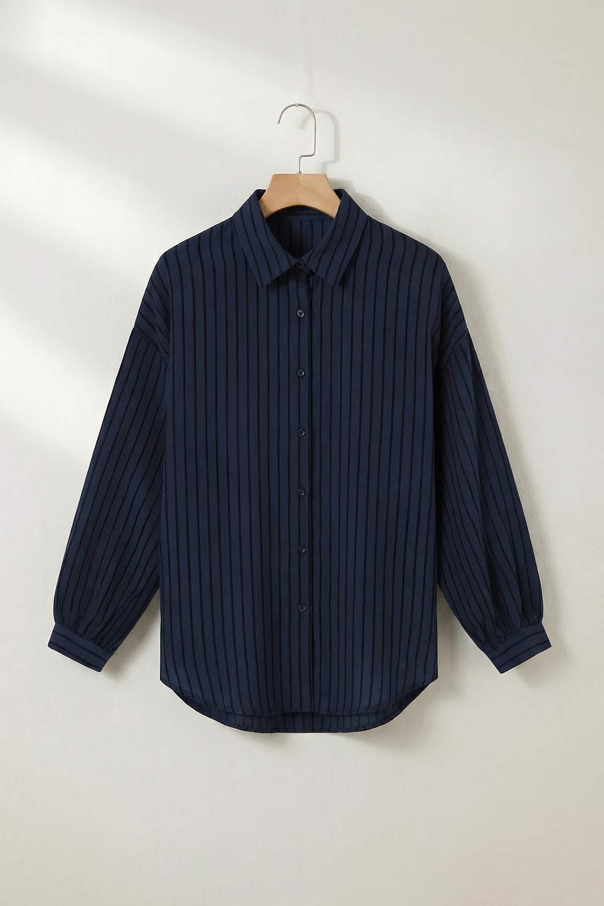 Trendyolmilla  Lacivert Oversize Geniş Kollu Pamuklu Gömlek TDRSS26GO00029 - Görsel 5