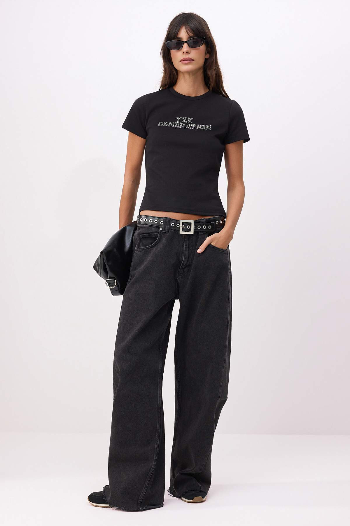 Trendyolmilla  Siyah Slogan Fitted/Vücuda Oturan Kısa Kollu Pamuk Ribana Örme T-Shirt TWOSS26TS00129 - Görsel 2