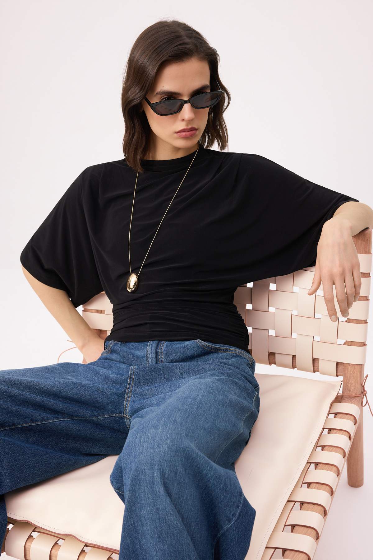 Trendyolmilla  Siyah Fitted/Vücuda Oturan Kayık Yaka Yarasa Kol Kısa Kollu Esnek Örme Bluz TWOSS26BZ00020