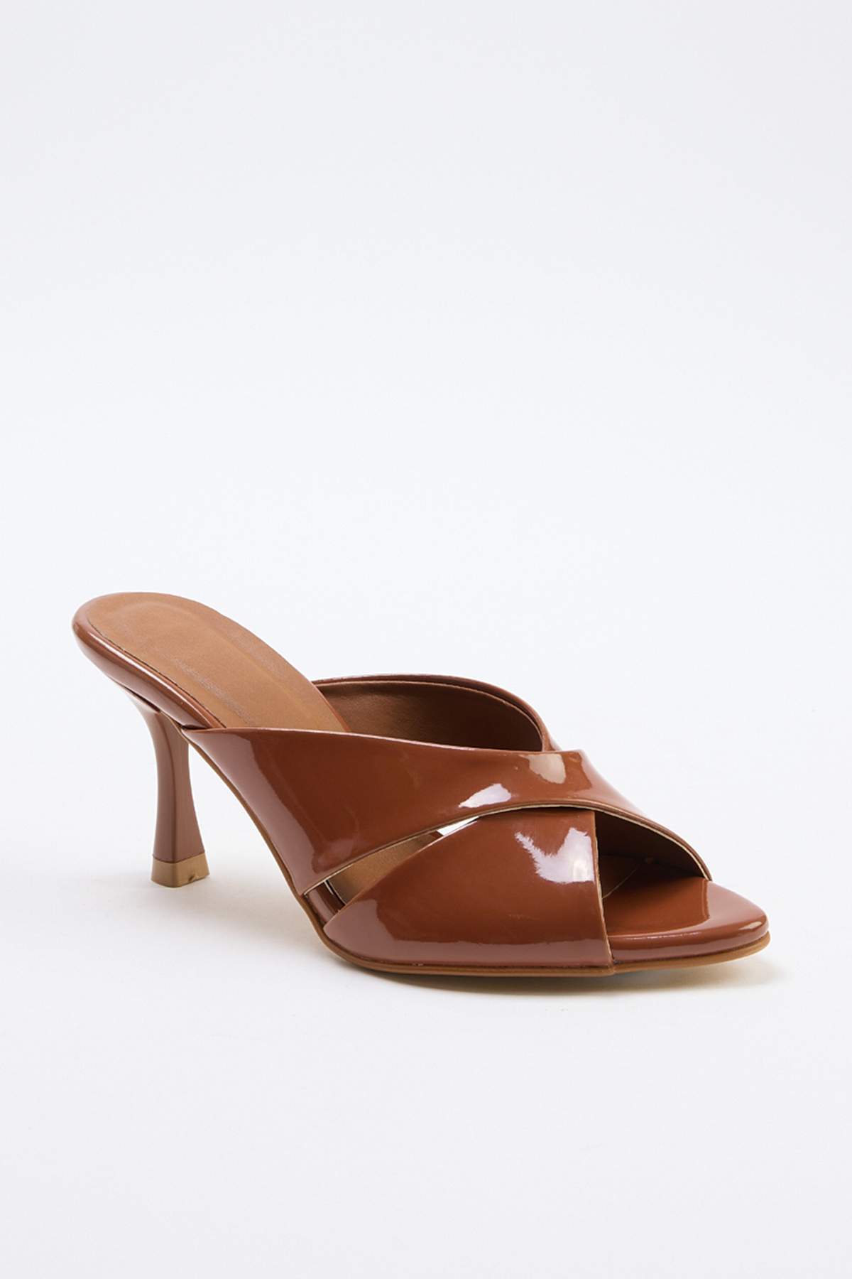 trendyol-shoes-womens-classic-high-heeled-sho