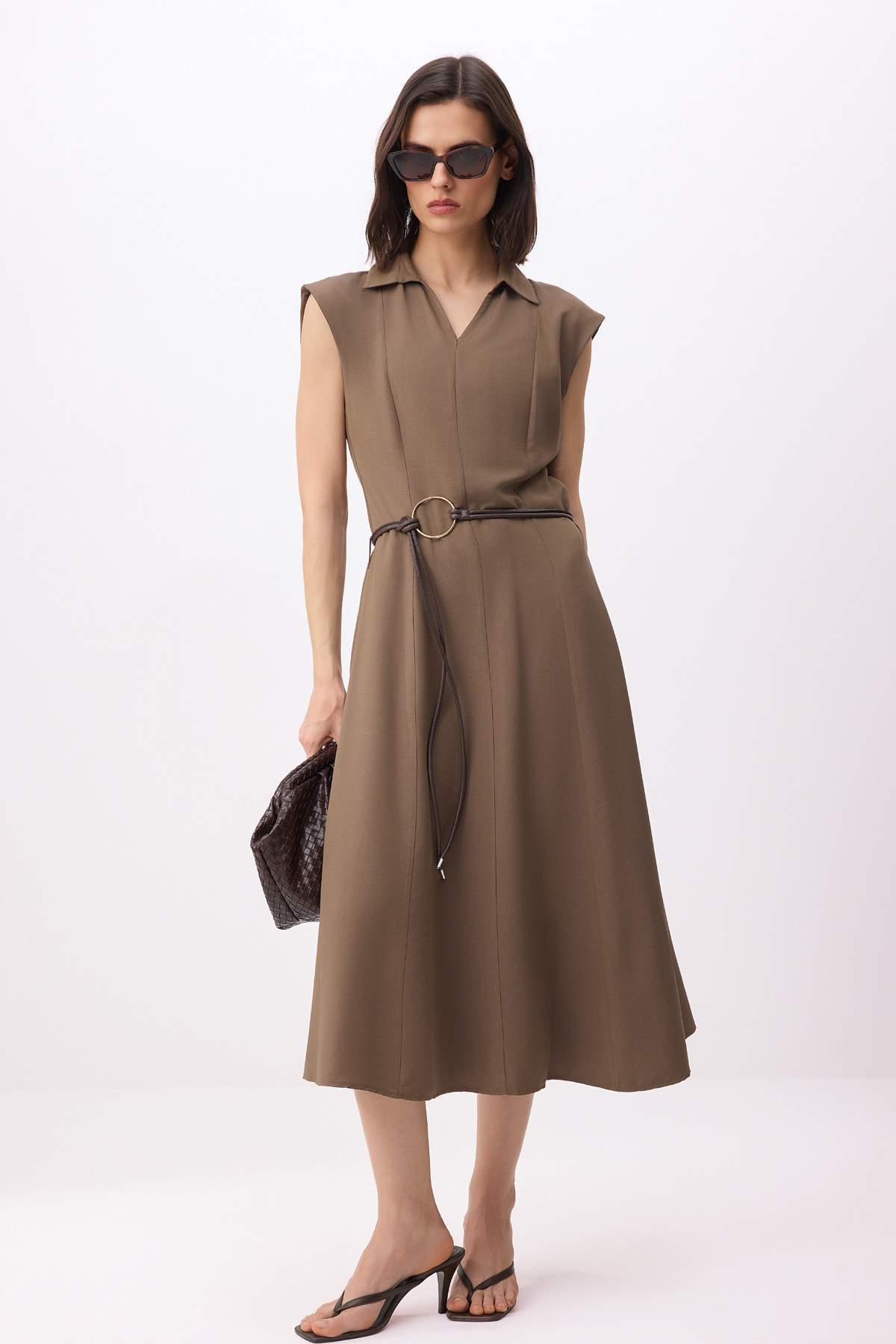 zenska-midi-haljina-bez-rukava