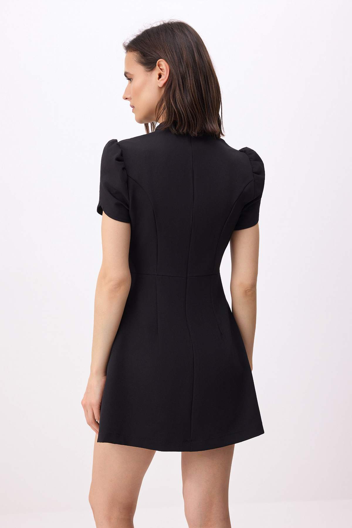 trendyolmilla-womens-floral-short-mini-sleeve