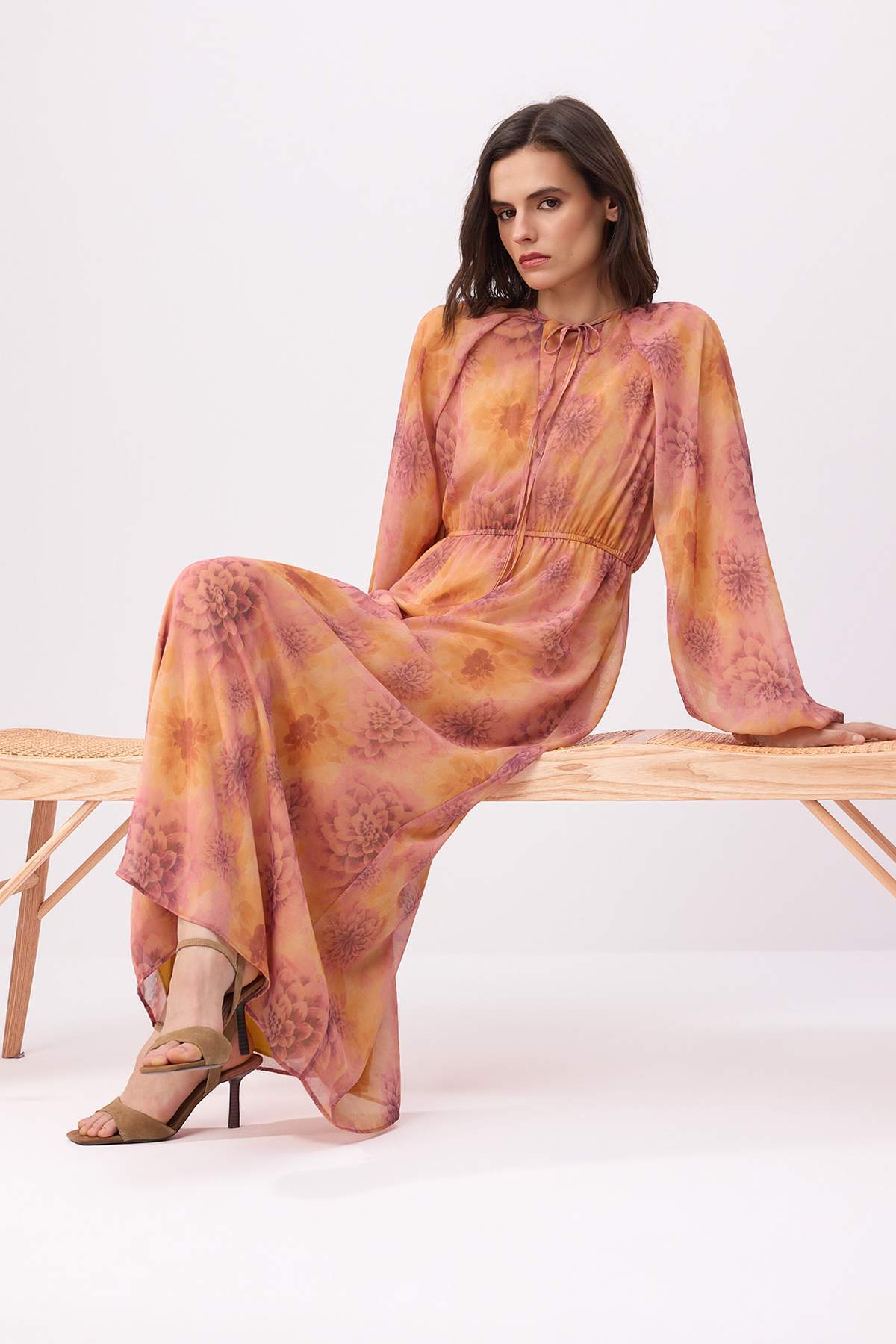 zenska-cvjetna-maxi-haljina