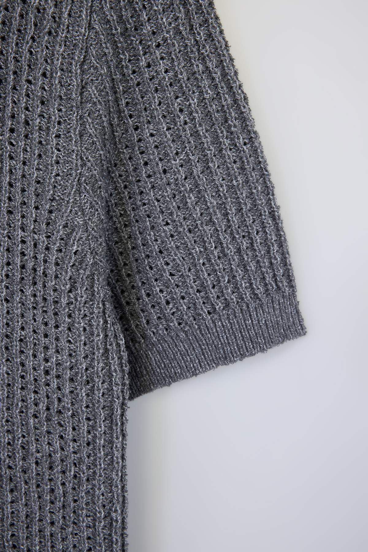 trendyol-man-mens-flat-short-regular-polo-nec