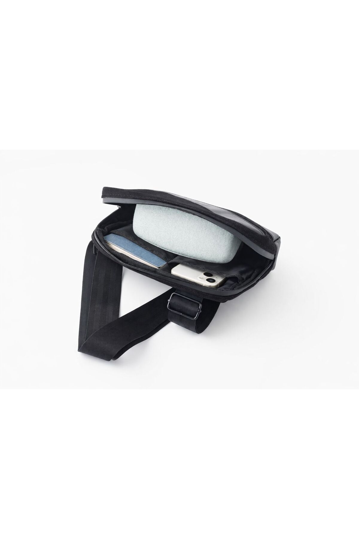 Aggu Bebe  Unisex Siyah Çapraz Mini Çanta Ayarlanabilir Askılı Yan Çanta Deri Detaylı Omuz Çantası - Görsel 5