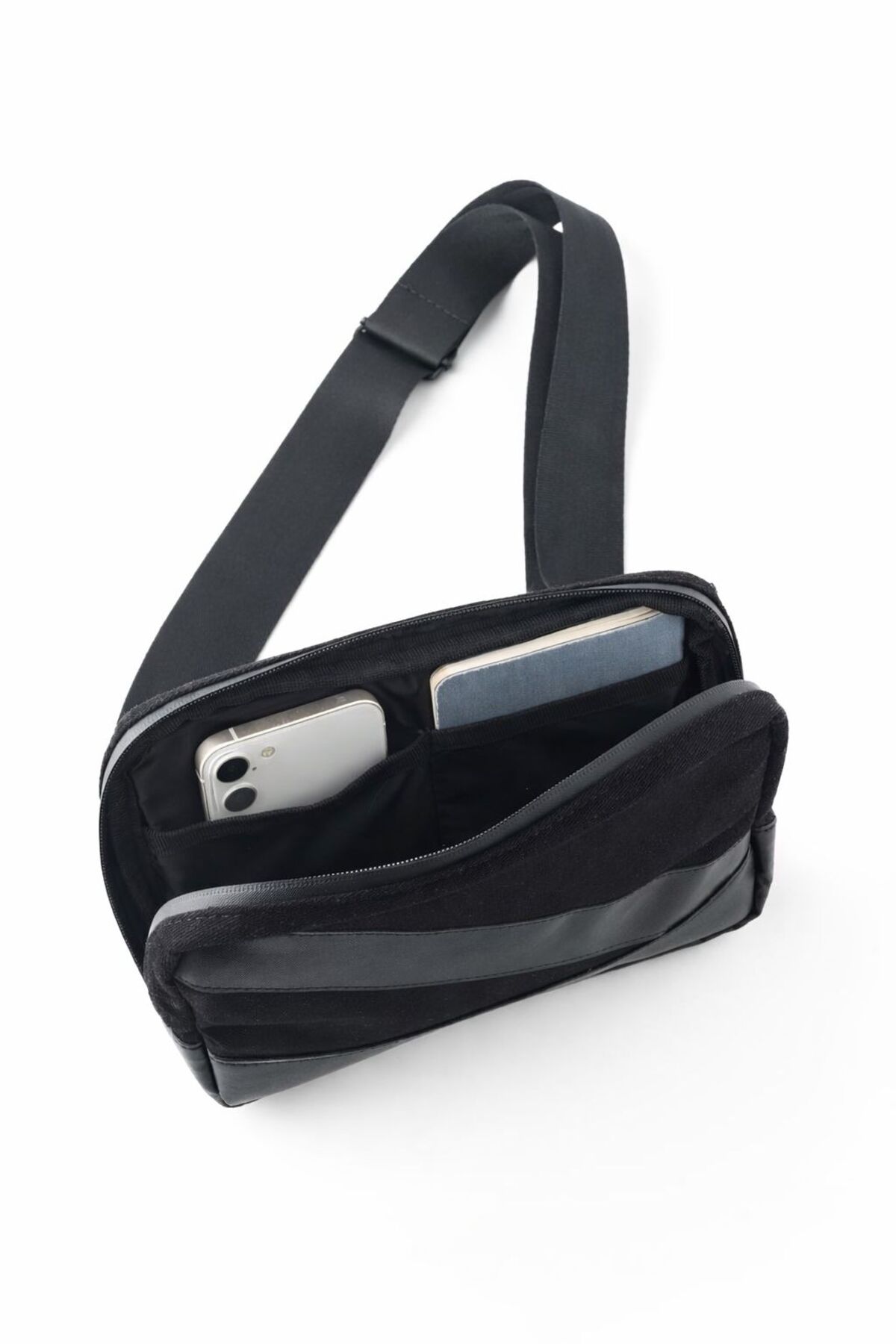 Aggu Bebe  Unisex Siyah Çapraz Mini Çanta Ayarlanabilir Askılı Yan Çanta Deri Detaylı Omuz Çantası - Görsel 4