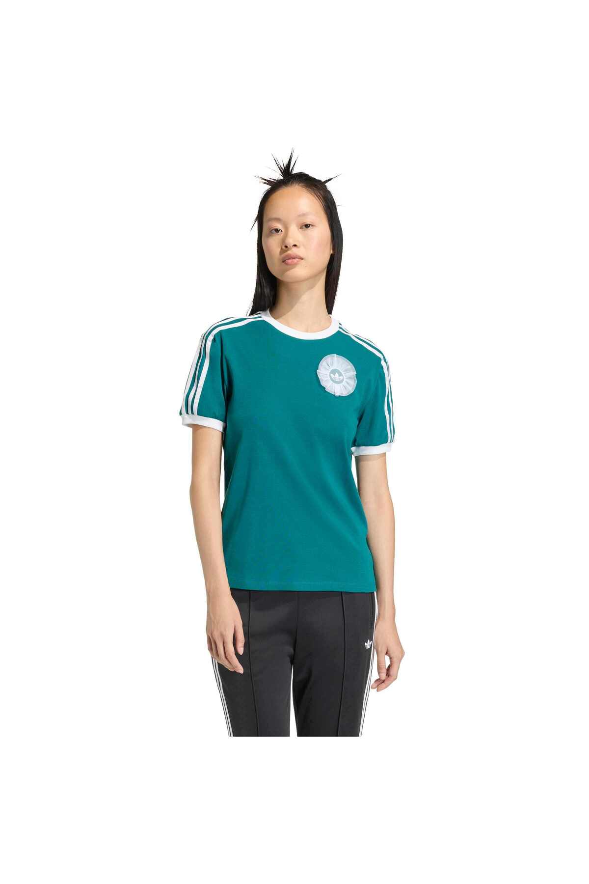 تیشرتزنانهadidasفیروزه تیشرتزنانهadidasفیروزه